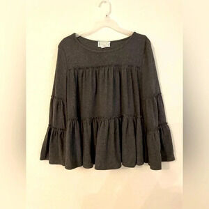 Love riche charcoal grey tiered long sleeve ruffle tunic top size S